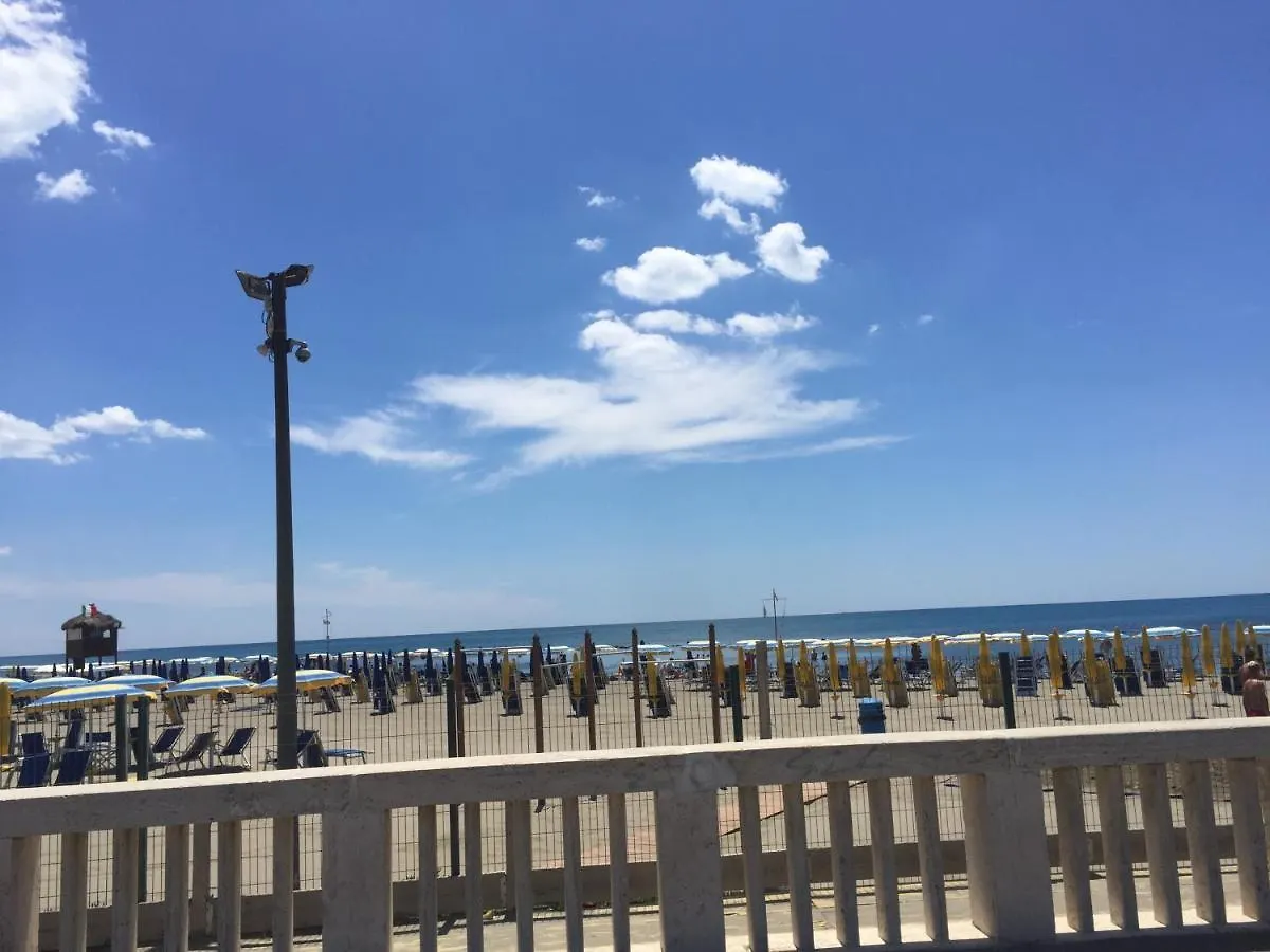 Villa Domus Lido Lido di Ostia
